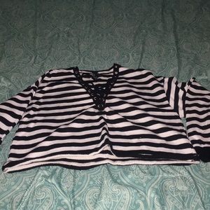 long sleeve black and white striped